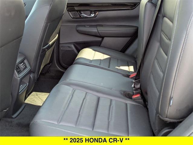 Photo of 2025 Crystal Black Pearl Honda CR-V
