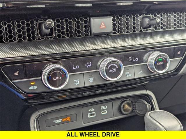 Photo of 2024 Platinum White Pearl Honda CR-V