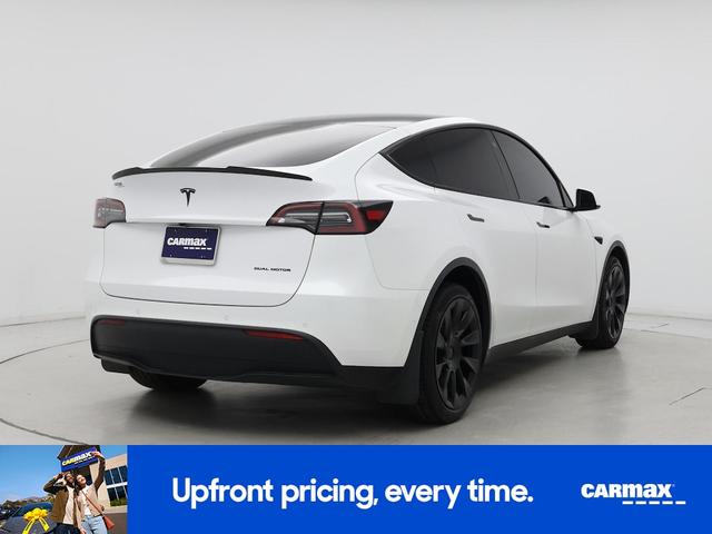 Photo of 2021 White Tesla Model Y