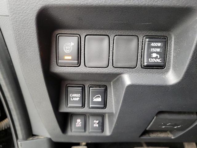 Photo of 2022 Black Nissan Frontier