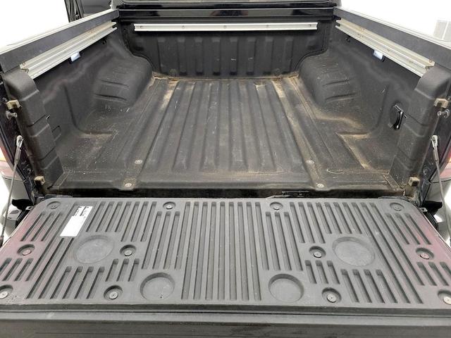 Photo of 2022 Black Nissan Frontier