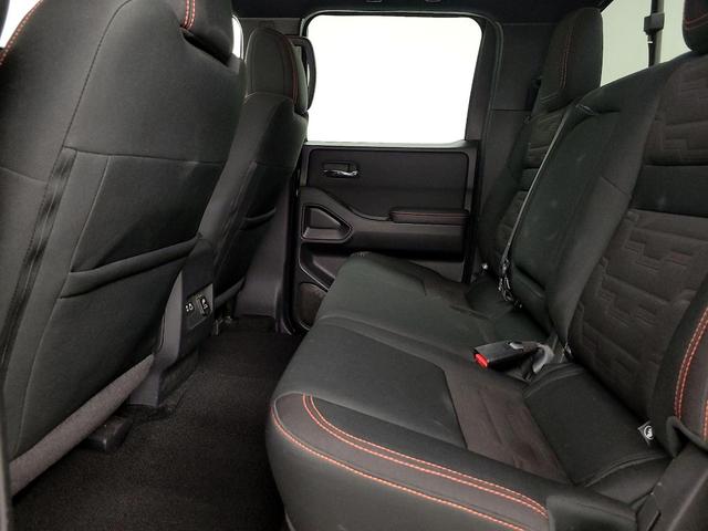 Photo of 2022 Black Nissan Frontier