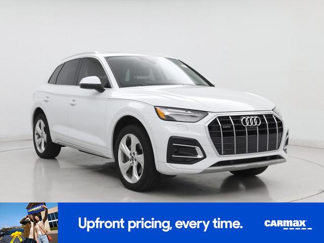 Photo of 2021 White Audi Q5
