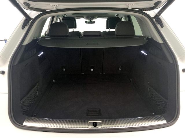 Photo of 2021 White Audi Q5