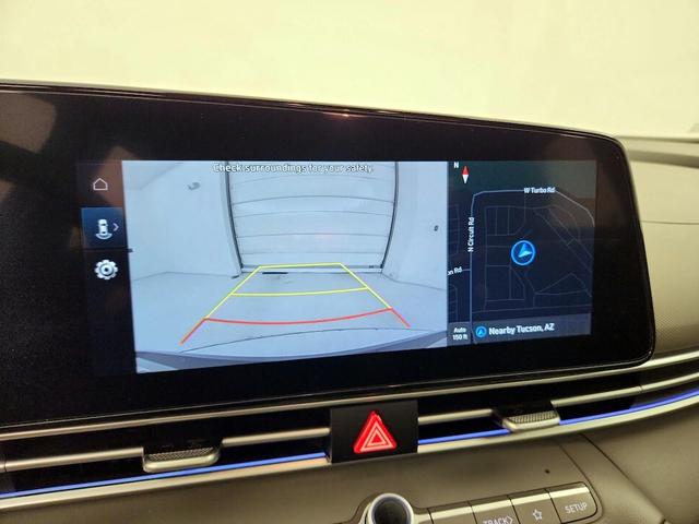Photo of 2024 Black Hyundai ELANTRA