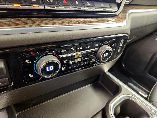 Photo of 2024 White Chevrolet Silverado 1500