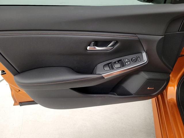 Photo of 2023 Brown Nissan Sentra