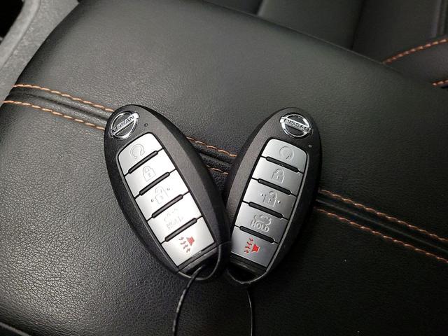 Photo of 2023 Brown Nissan Sentra