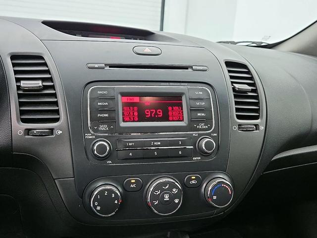 Photo of 2014 Gray Kia Forte
