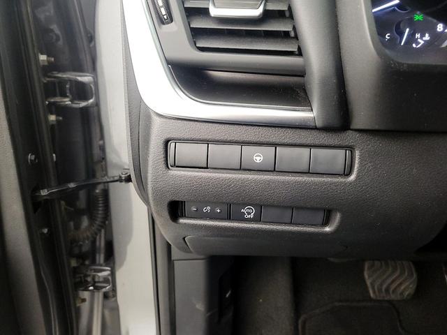 Photo of 2023 Gray Nissan Rogue