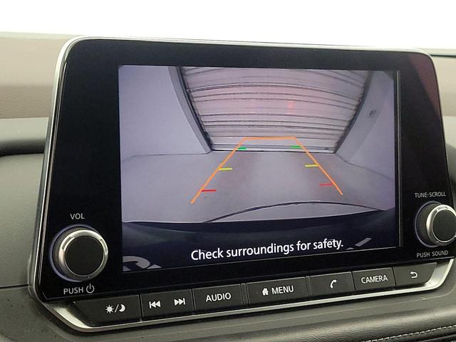 Photo of 2023 Gray Nissan Rogue