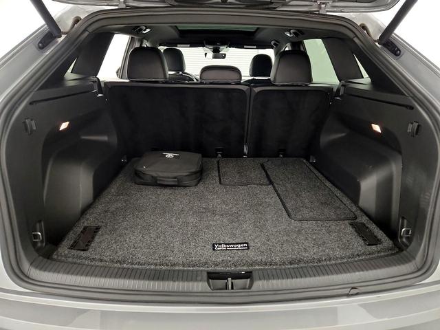 Photo of 2022 Gray Volkswagen Atlas Cross Sport