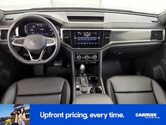 Photo of 2022 Gray Volkswagen Atlas Cross Sport