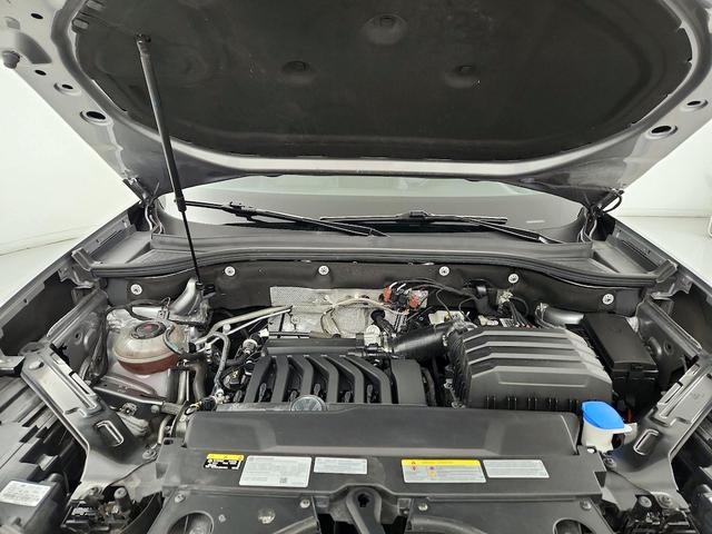 Photo of 2022 Gray Volkswagen Atlas Cross Sport