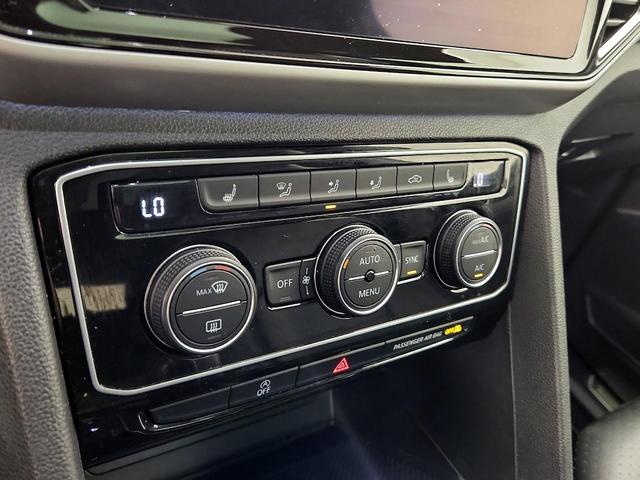 Photo of 2022 Gray Volkswagen Atlas Cross Sport