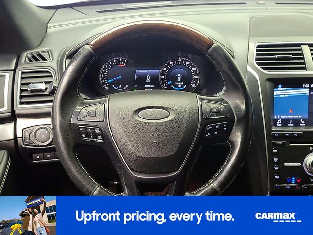 Photo of 2017 Red Ford Explorer