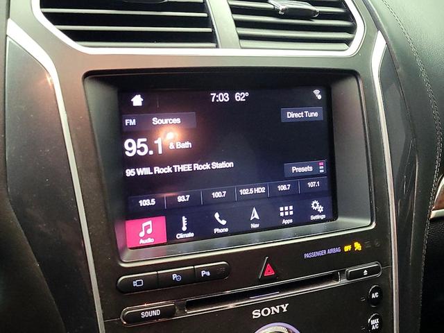 Photo of 2017 Red Ford Explorer