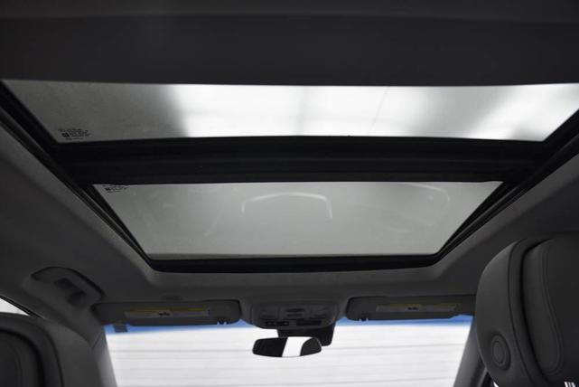 Photo of 2014 Radiant Silver Metallic Cadillac XTS