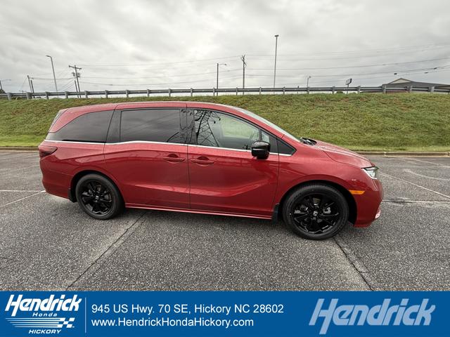 Photo of 2023 Radiant Red Metallic Ii Honda Odyssey