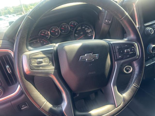 Photo of 2022 Silver Ice Metallic Chevrolet Silverado 1500