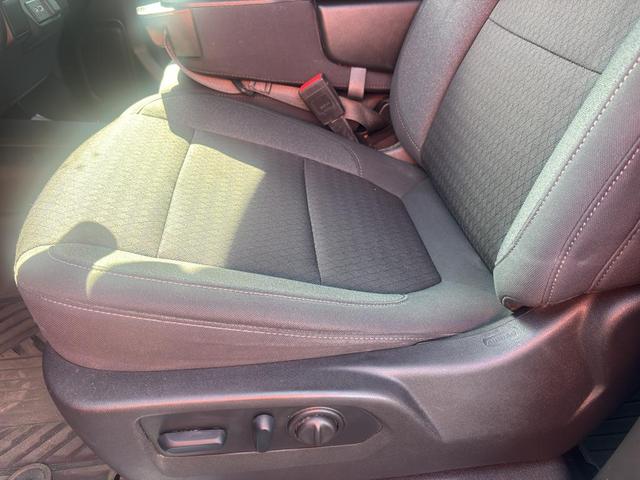 Photo of 2022 Silver Ice Metallic Chevrolet Silverado 1500