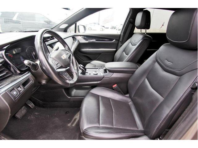 Photo of 2023 Latte Metallic Cadillac XT5