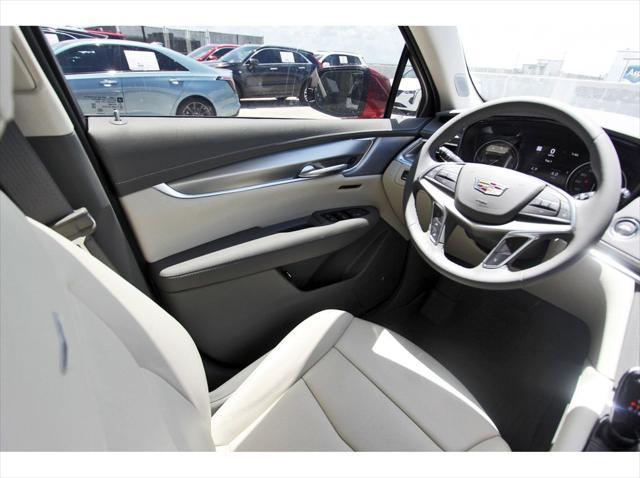Photo of 2025 Radiant Red Tintcoat Cadillac XT5