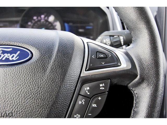 Photo of 2022 Silver Metallic Ford Edge
