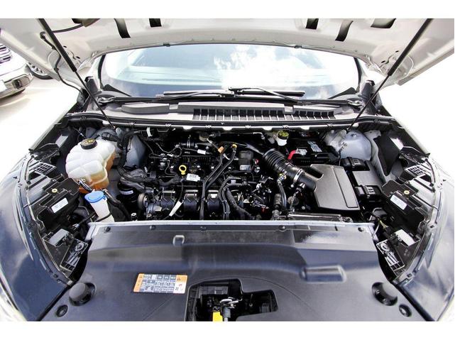 Photo of 2022 Silver Metallic Ford Edge