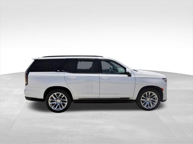Photo of 2021 Crystal White Tricoat Cadillac Escalade