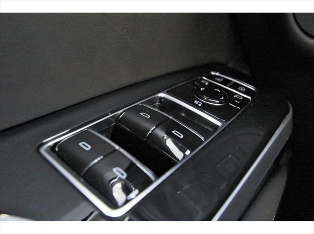 Photo of 2025 Argent Silver Metallic Cadillac Escalade