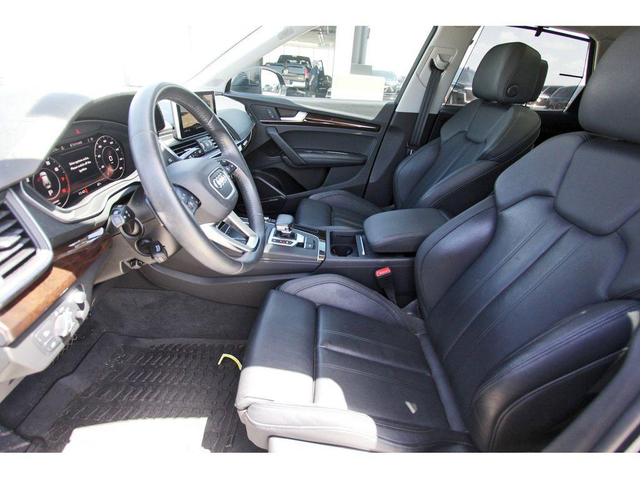 Photo of 2019 Black Audi Q5