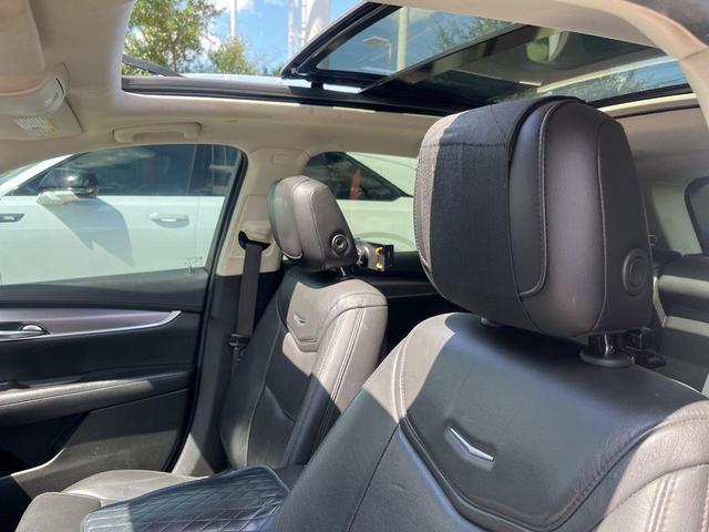 Photo of 2019 Shadow Metallic Cadillac XT5