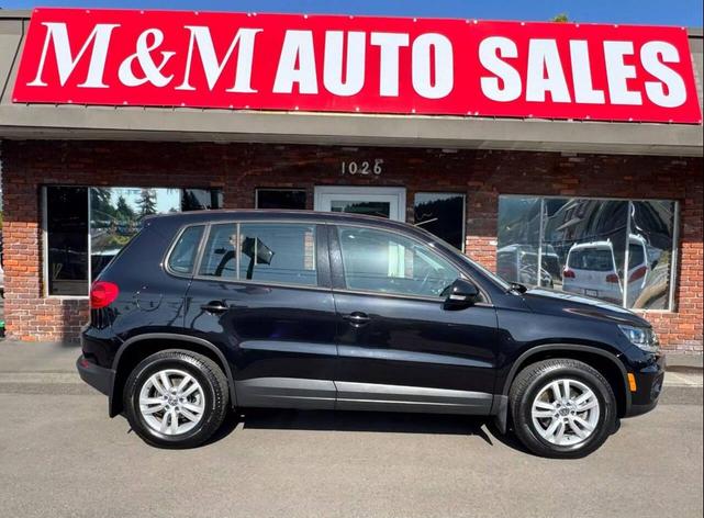 Photo of 2013 Deep Black Metallic Volkswagen Tiguan