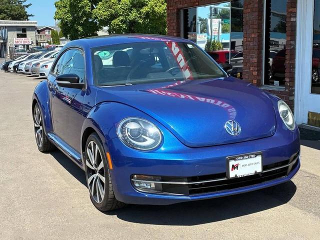 Photo of 2012 Reef Blue Metallic Volkswagen Beetle