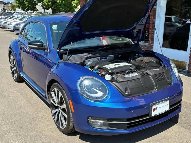 Photo of 2012 Reef Blue Metallic Volkswagen Beetle