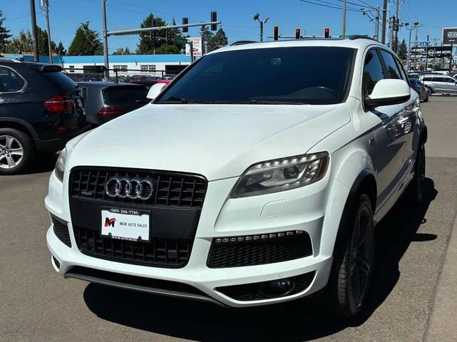 Photo of 2014 White Audi Q7