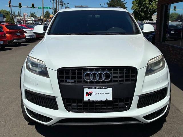 Photo of 2014 White Audi Q7