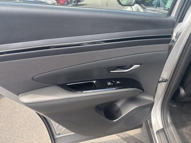 Photo of 2024 Shimmering Silver Hyundai TUCSON Plug-In Hybrid