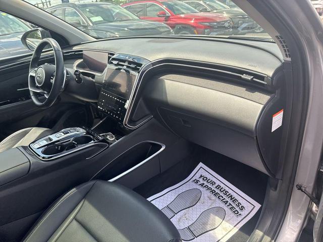 Photo of 2024 Shimmering Silver Hyundai TUCSON Plug-In Hybrid