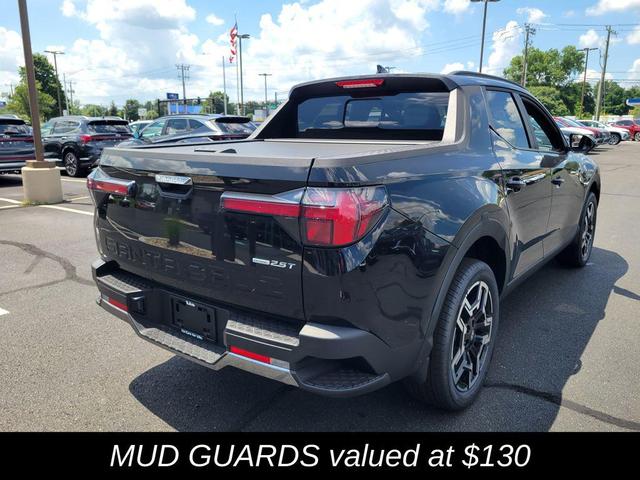 Photo of 2025 Phantom Black Hyundai SANTA CRUZ