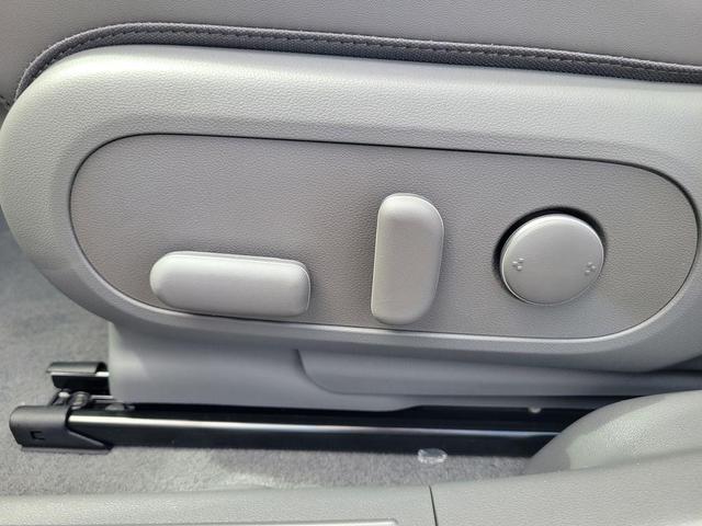 Photo of 2025 Atlas White Hyundai IONIQ 5