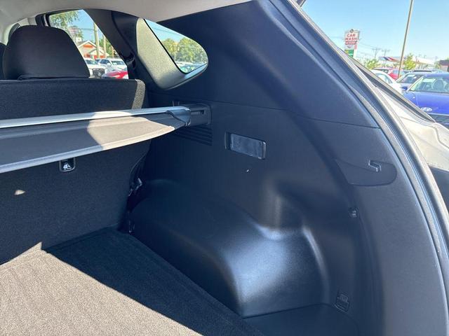 Photo of 2022 Quartz White Hyundai TUCSON
