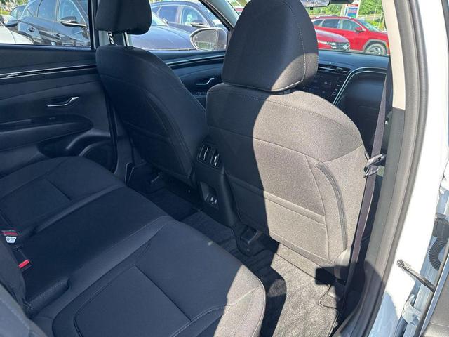 Photo of 2022 Quartz White Hyundai TUCSON