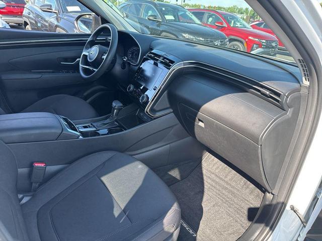 Photo of 2022 Quartz White Hyundai TUCSON