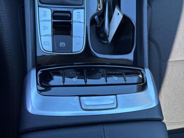 Photo of 2022 Quartz White Hyundai TUCSON
