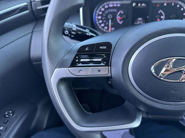 Photo of 2022 Quartz White Hyundai TUCSON
