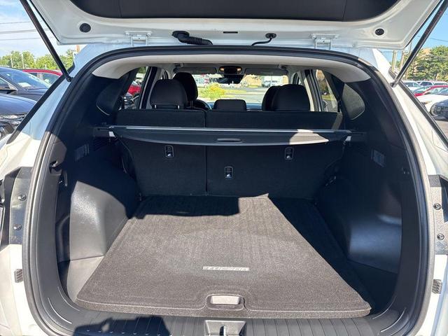 Photo of 2022 Quartz White Hyundai TUCSON