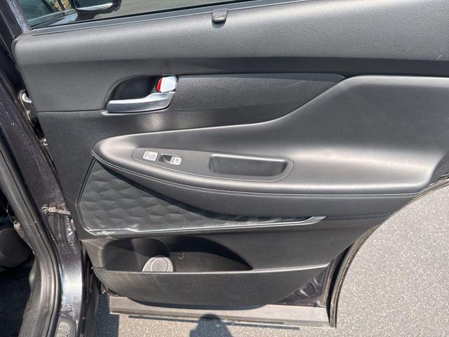 Photo of 2022 Portofino Gray Hyundai SANTA FE