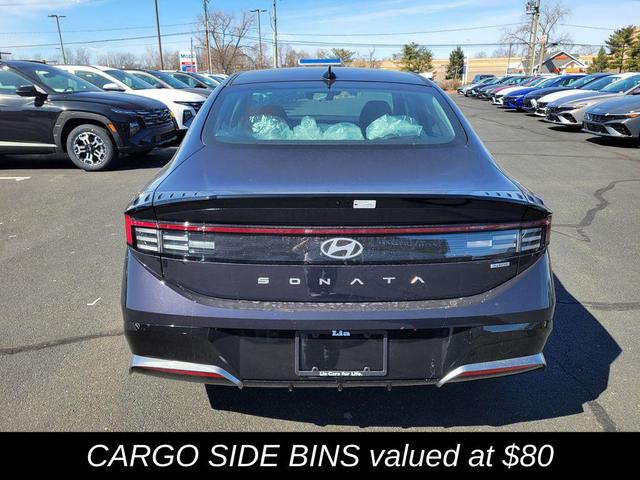 Photo of 2025 Carbon Blue Hyundai SONATA Hybrid